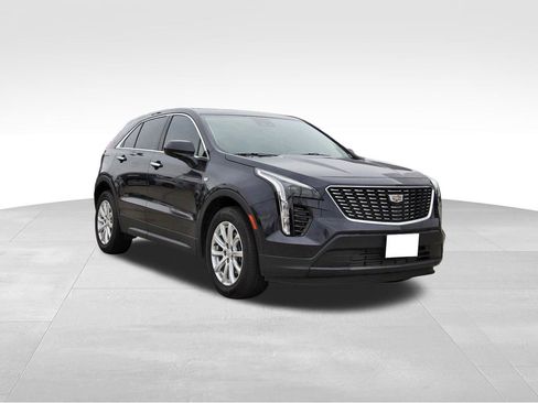 Used 2023 Cadillac XT4 Luxury image 1
