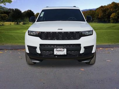 New 2025 Jeep Grand Cherokee L Altitude