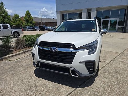 Used 2023 Subaru Ascent Touring AWD/4WD image 15