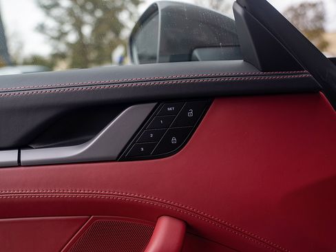 Certified 2022 Porsche 911 Targa 4 image 20