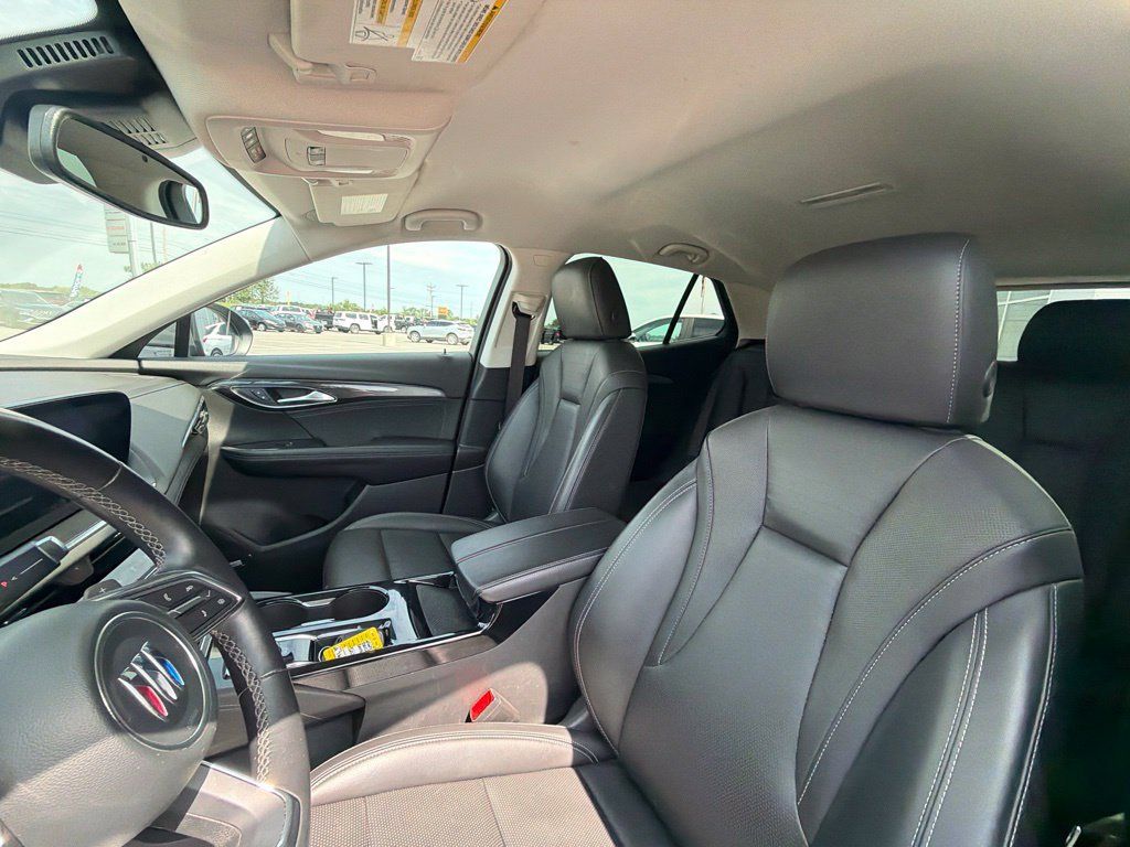 Used 2024 Buick Envision Preferred AWD/4WD image 23