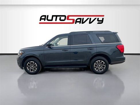 Used 2024 Ford Expedition XLT image 4