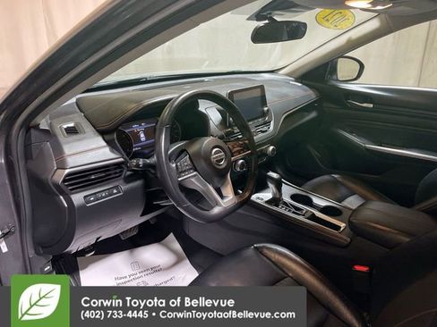 Used 2021 Nissan Altima 2.0 SR image 11