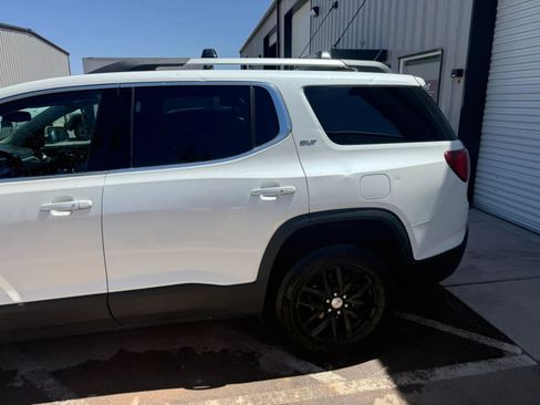 Used 2018 GMC Acadia SLT AWD/4WD image 4