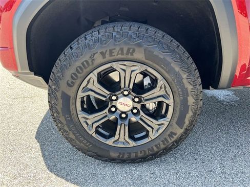 Used 2024 GMC Canyon Elevation w/ Convenience Package image 32