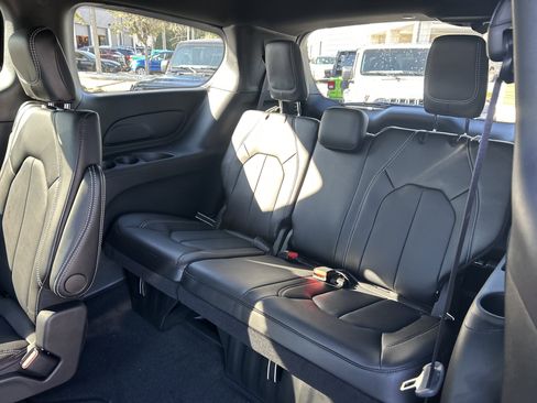New 2026 Chrysler Pacifica Select w/ S Appearance Package image 55
