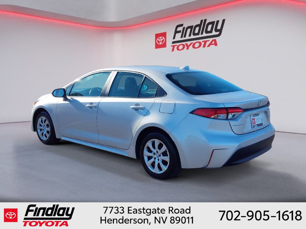 Certified 2025 Toyota Corolla LE FWD image 3