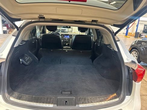 Used 2014 INFINITI QX70 AWD w/ Premium Package image 25