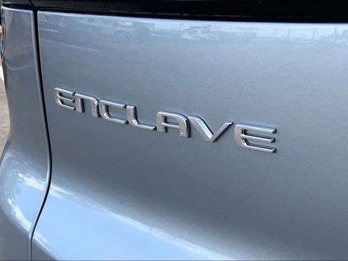 Used 2025 Buick Enclave Avenir w/ Super Cruise Package image 31