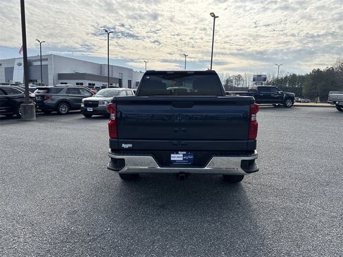 Used 2022 Chevrolet Silverado 1500 LT image 6