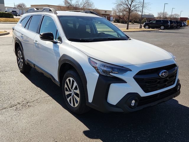 Used 2025 Subaru Outback Premium AWD/4WD image 6