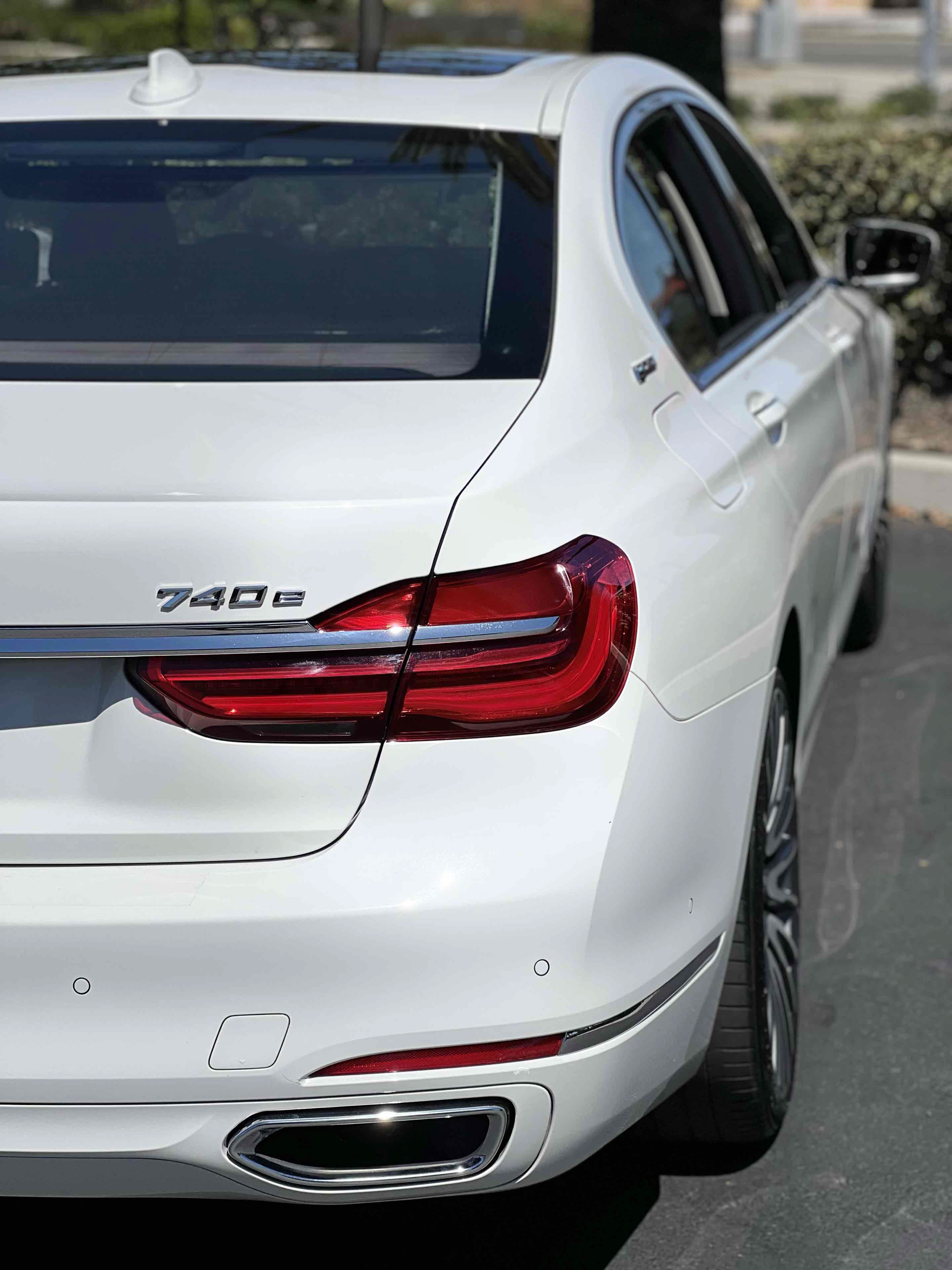 Used 2018 BMW 740e xDrive AWD/4WD image 67