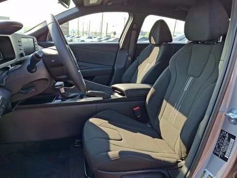 Certified 2026 Hyundai Elantra Sport FWD image 13