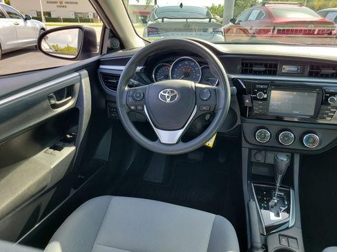 Used 2016 Toyota Corolla L FWD image 16
