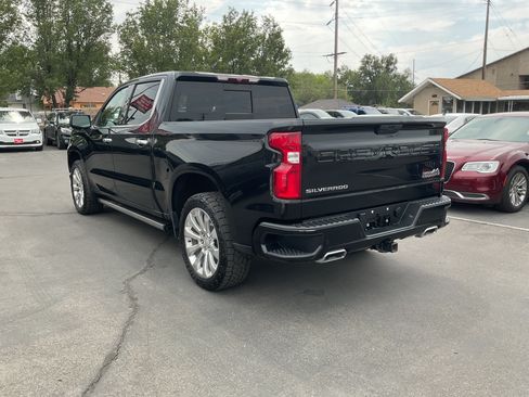 Used 2021 Chevrolet Silverado 1500 High Country w/ Safety Package II AWD/4WD image 8