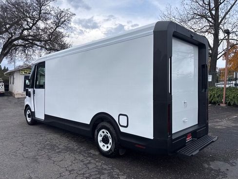 Used 2025 Chevrolet Brightdrop 600 w/ Battery Pack, Max Range image 11