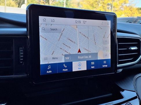 Used 2023 Ford Explorer ST-Line w/ Class IV Trailer Tow Package image 10