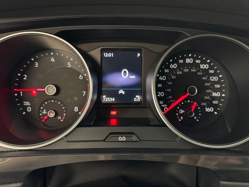 Used 2020 Volkswagen Tiguan SE AWD/4WD image 19