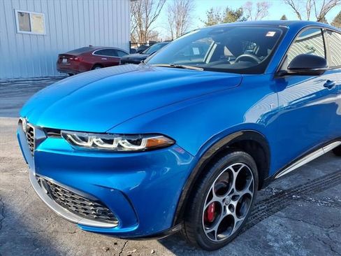 Used 2024 Alfa Romeo Tonale Ti AWD/4WD image 5