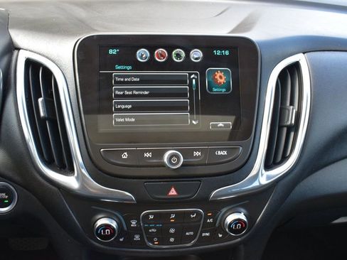 Used 2018 Chevrolet Equinox LT image 39