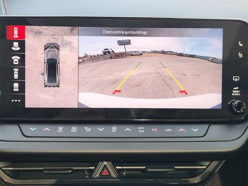 Used 2025 Dodge Charger Daytona Scat Pack w/ Track Pack image 18