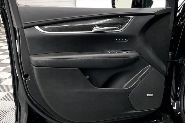 Used 2021 Cadillac XT5 Premium Luxury FWD image 21