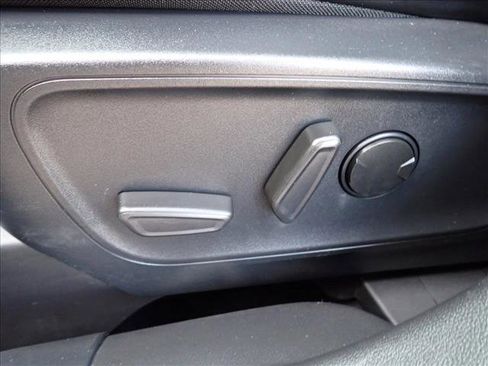 Used 2024 Ford Escape ST-Line image 14