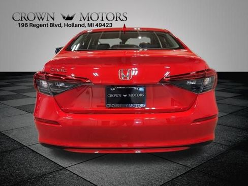 Used 2023 Honda Civic LX image 4