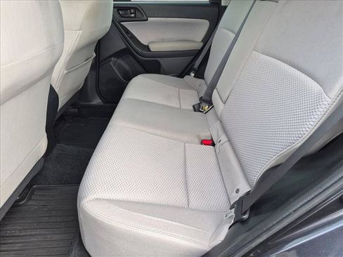 Used 2018 Subaru Forester 2.5i Premium AWD/4WD image 19
