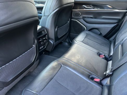 New 2023 Jeep Grand Cherokee Trailhawk image 11