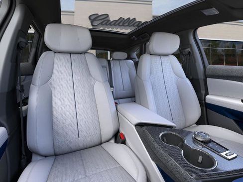 New 2026 Cadillac Optiq Sport 2 image 37