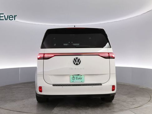 Used 2025 Volkswagen ID. Buzz Pro S image 15