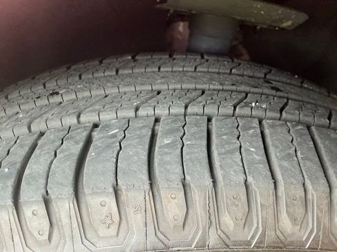 Used 2019 Chrysler Pacifica Limited FWD image 14