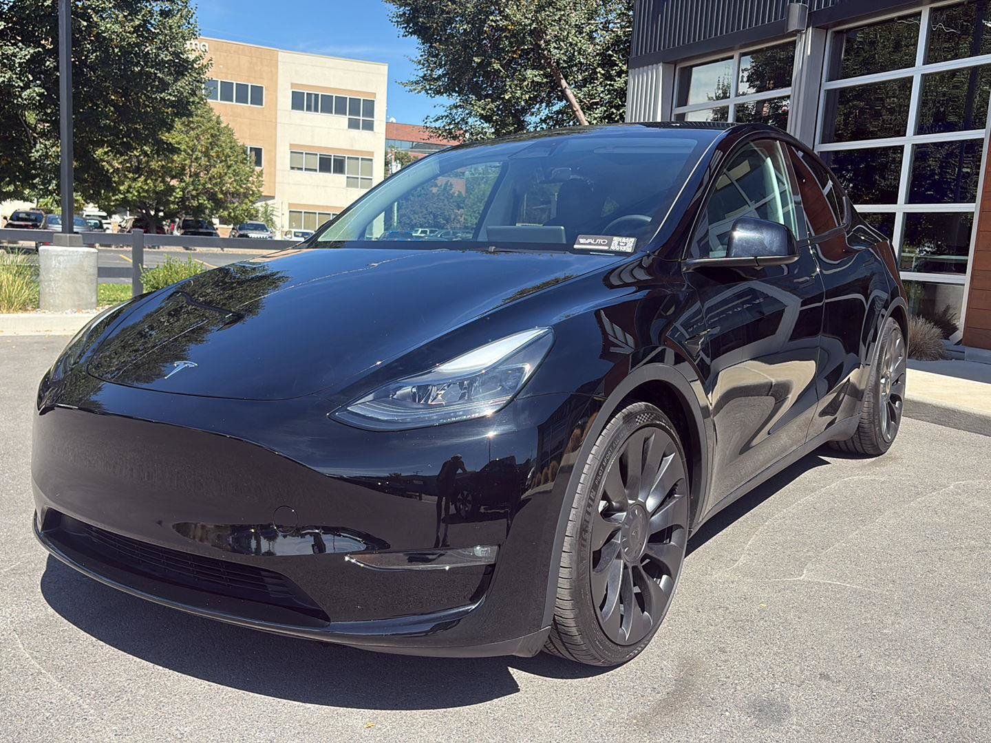 Used 2023 Tesla Model Y Performance AWD/4WD image 4