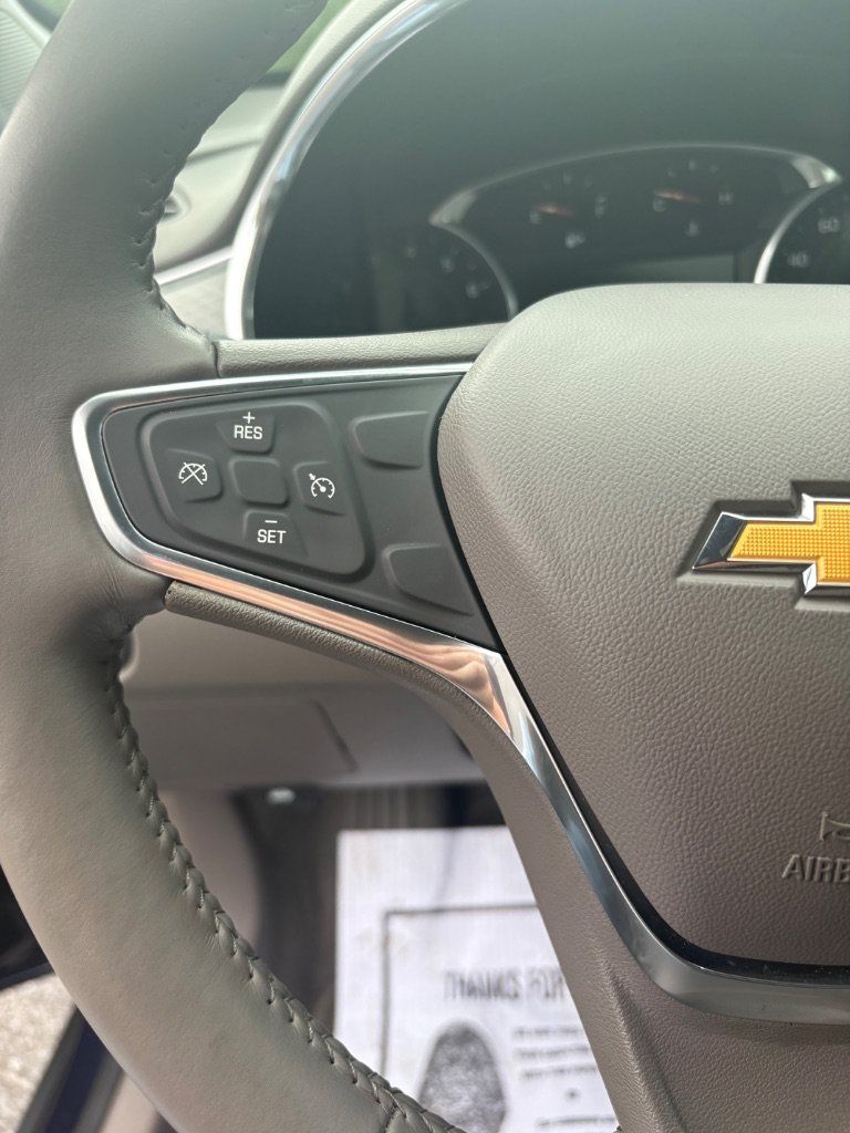 Used 2018 Chevrolet Malibu LT FWD image 13