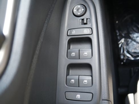 Used 2026 Hyundai Venue SEL FWD image 30