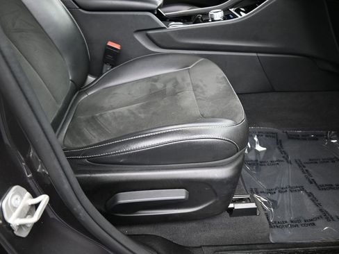 Used 2023 Jeep Grand Cherokee L Laredo image 43