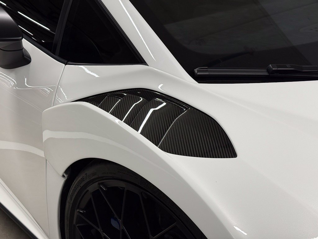 Used 2021 Lamborghini Huracan STO RWD image 25