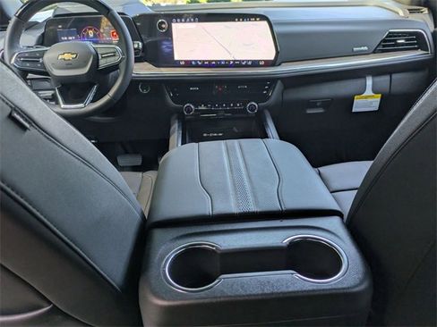 New 2026 Chevrolet Suburban High Country image 31