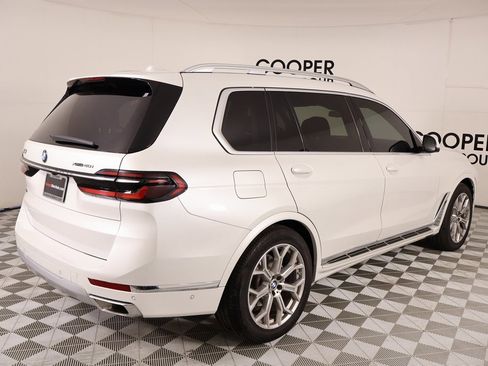 Used 2023 BMW X7 xDrive40i w/ Premium Package image 24