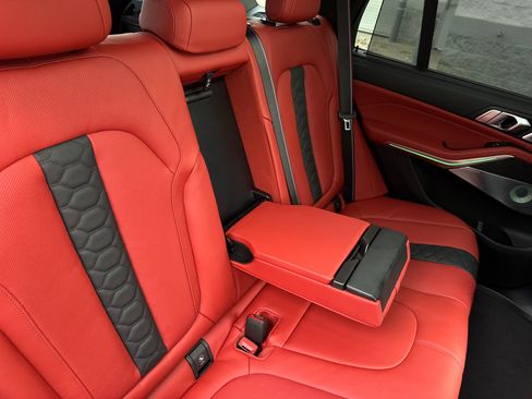 Used 2026 BMW X5 M Competition w/ Executive Package image 54