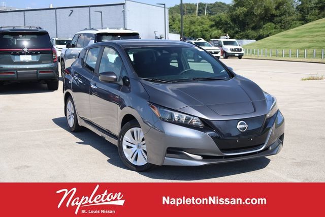 Used 2023 Nissan Leaf S FWD image 1