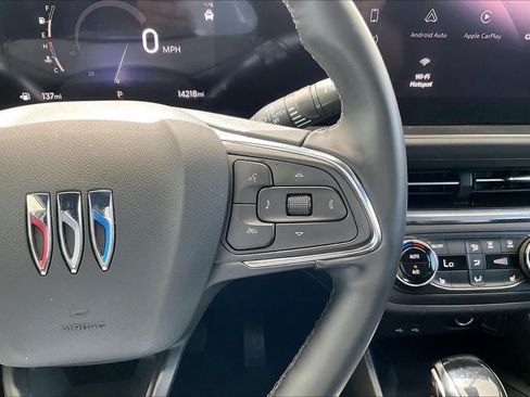 Used 2025 Buick Envista Preferred w/ Convenience I Package FWD image 24