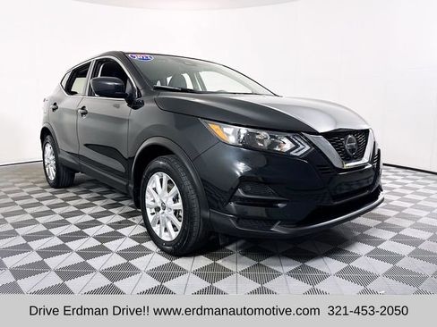 Used 2022 Nissan Rogue Sport S image 1