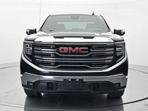 Used 2025 GMC Sierra 1500 SLT AWD/4WD image 2