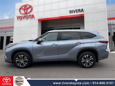 Used 2020 Toyota Highlander XLE image 7
