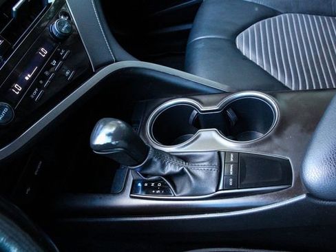 Used 2023 Toyota Camry SE image 24