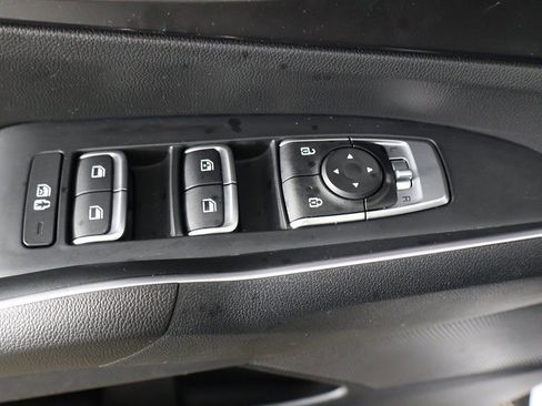 Used 2023 Kia Sorento LX FWD image 33