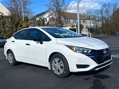 New 2025 Nissan Versa S w/ Trunk Package