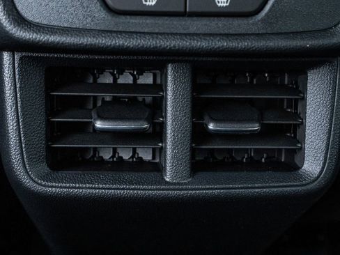 New 2026 Chevrolet Equinox ACTIV w/ Convenience Package III image 40